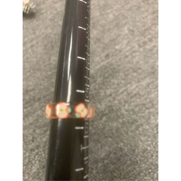 Apple Patterned Ring - Picture 4 of 4
